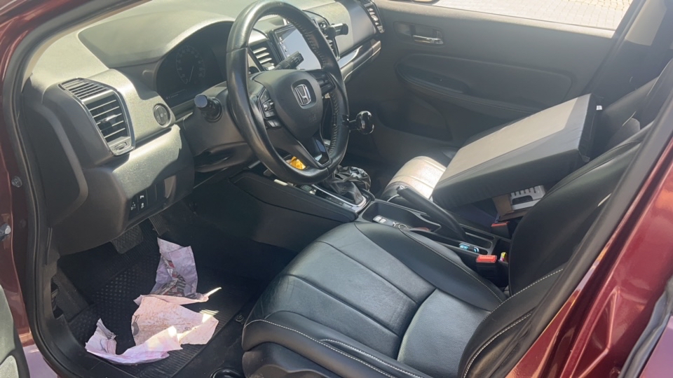 HONDA CITY 1.5 I-VTEC FLEX HATCH EXL CVT