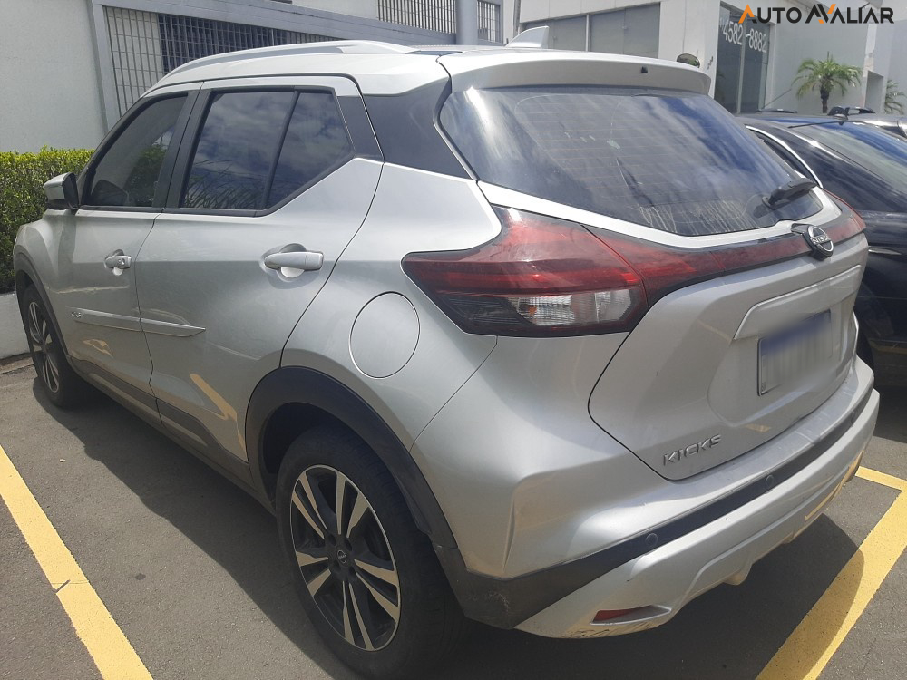 NISSAN KICKS 1.6 EXCLUSIVE 16V FLEX AUT.