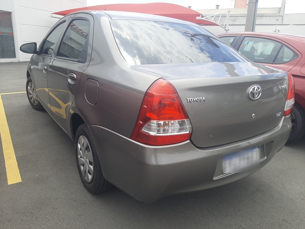 TOYOTA ETIOS 1.5 X SEDAN 16V FLEX 4P MANUAL