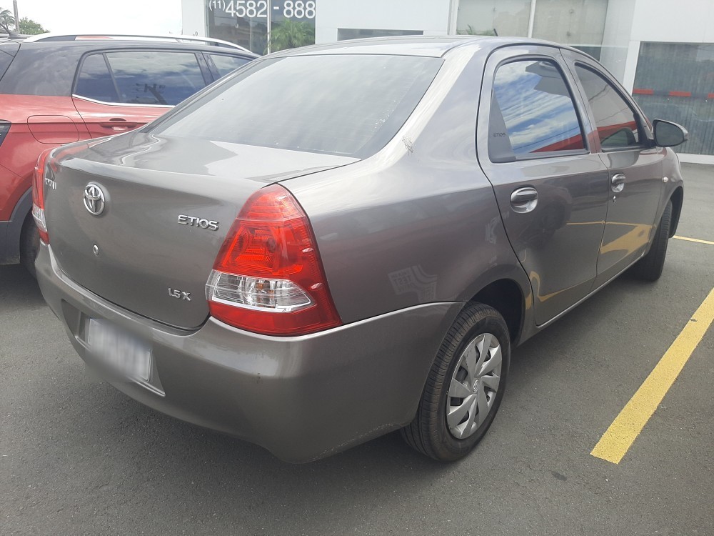 TOYOTA ETIOS 1.5 X SEDAN 16V FLEX 4P MANUAL