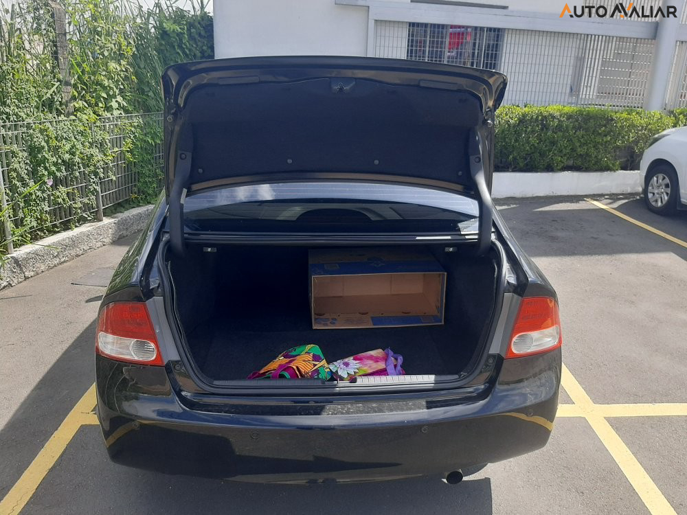 HONDA CIVIC 1.8 LXL 16V FLEX 4P AUTOMATICO