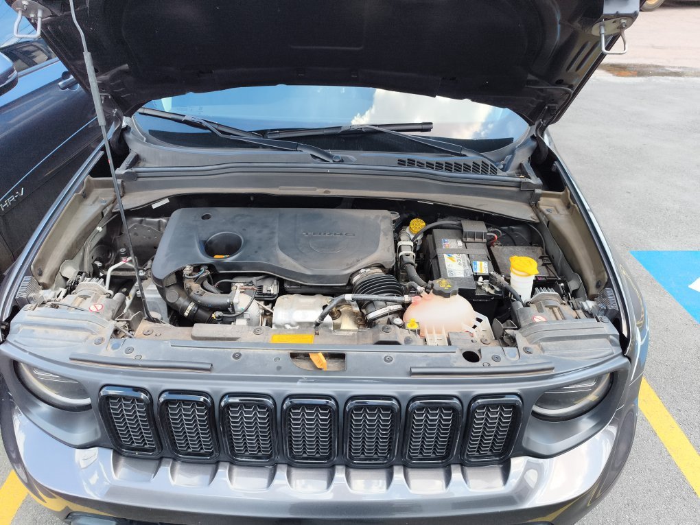 JEEP RENEGADE 1.3 T270 Turbo Flex Sport At6