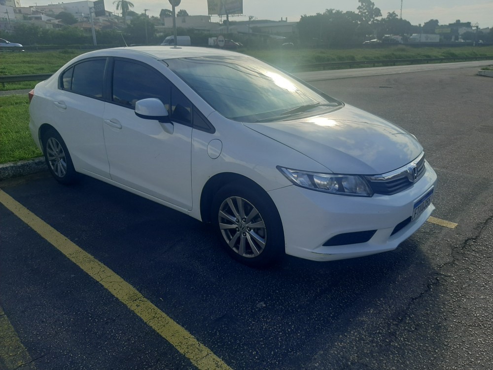 HONDA CIVIC 1.8 LXS 16V FLEX 4P AUTOMATICO