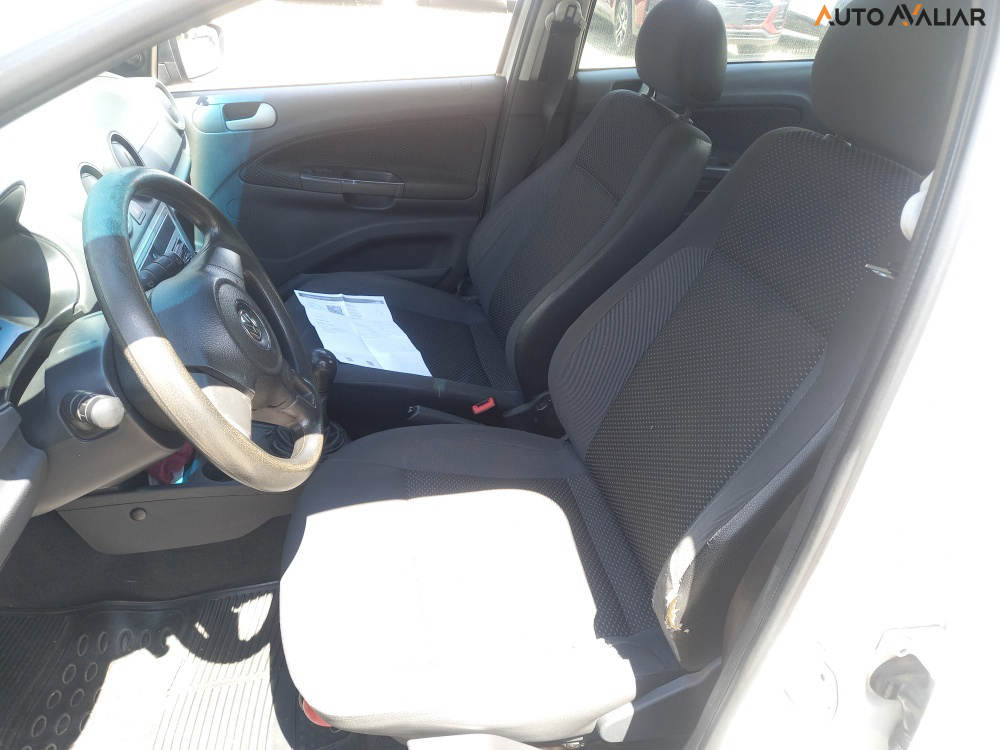 VOLKSWAGEN VOYAGE 1.0 MI TRENDLINE 8V FLEX 4P MANUAL