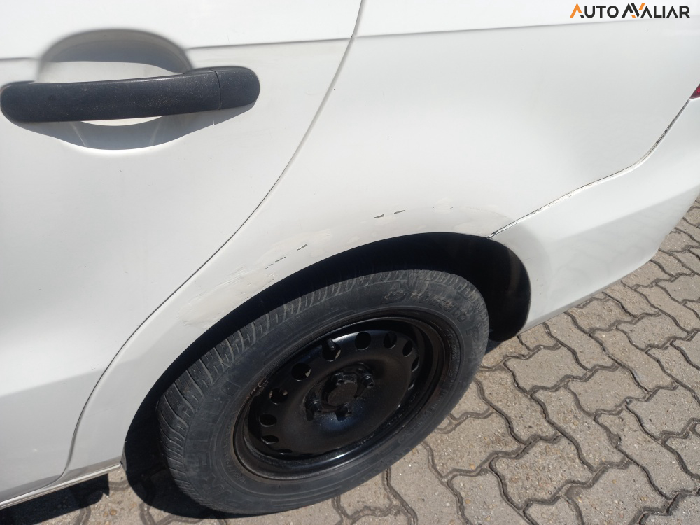 VOLKSWAGEN VOYAGE 1.0 MI TRENDLINE 8V FLEX 4P MANUAL