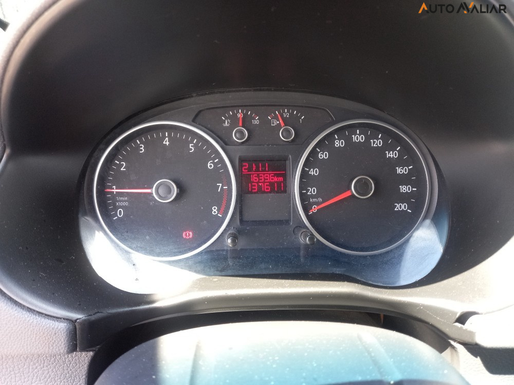 VOLKSWAGEN VOYAGE 1.0 MI TRENDLINE 8V FLEX 4P MANUAL