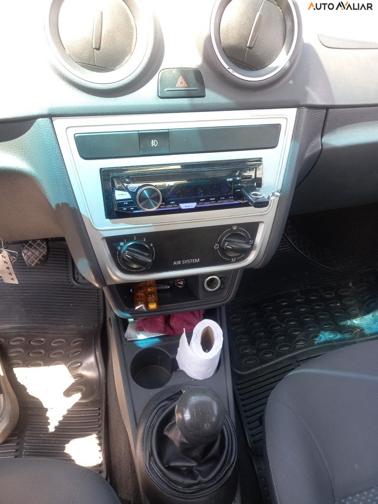 VOLKSWAGEN VOYAGE 1.0 MI TRENDLINE 8V FLEX 4P MANUAL