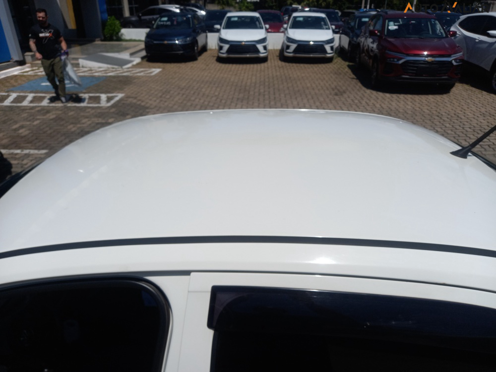 VOLKSWAGEN VOYAGE 1.0 MI TRENDLINE 8V FLEX 4P MANUAL