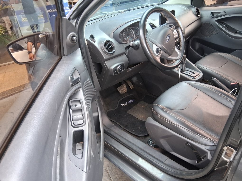 FORD KA 1.5 TI-VCT FLEX SE SEDAN AUTOMATICO