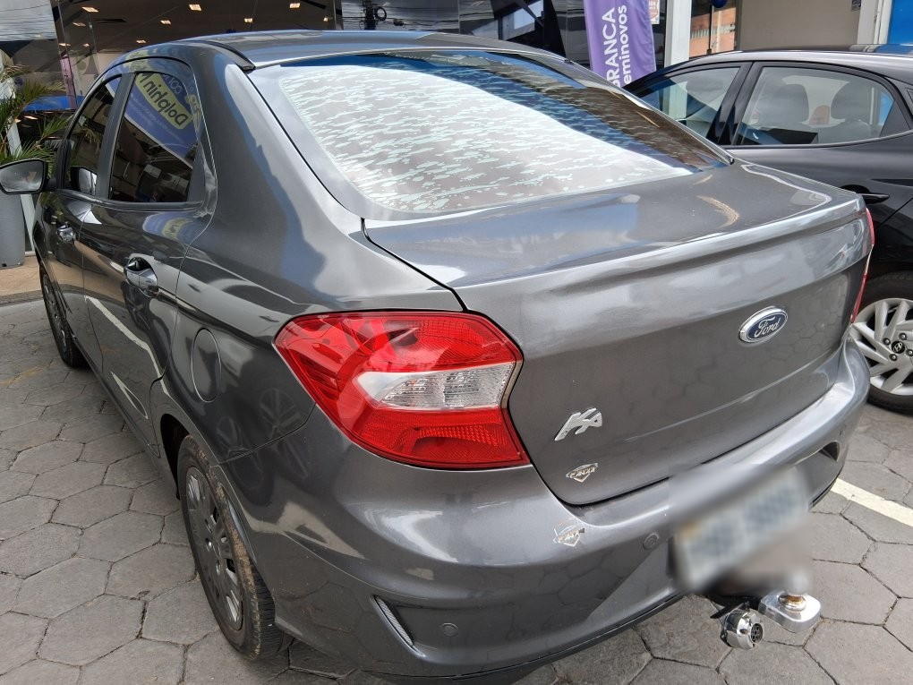 FORD KA 1.5 TI-VCT FLEX SE SEDAN AUTOMATICO