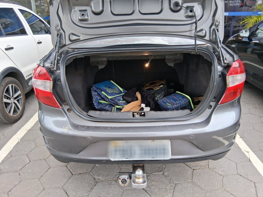 FORD KA 1.5 TI-VCT FLEX SE SEDAN AUTOMATICO