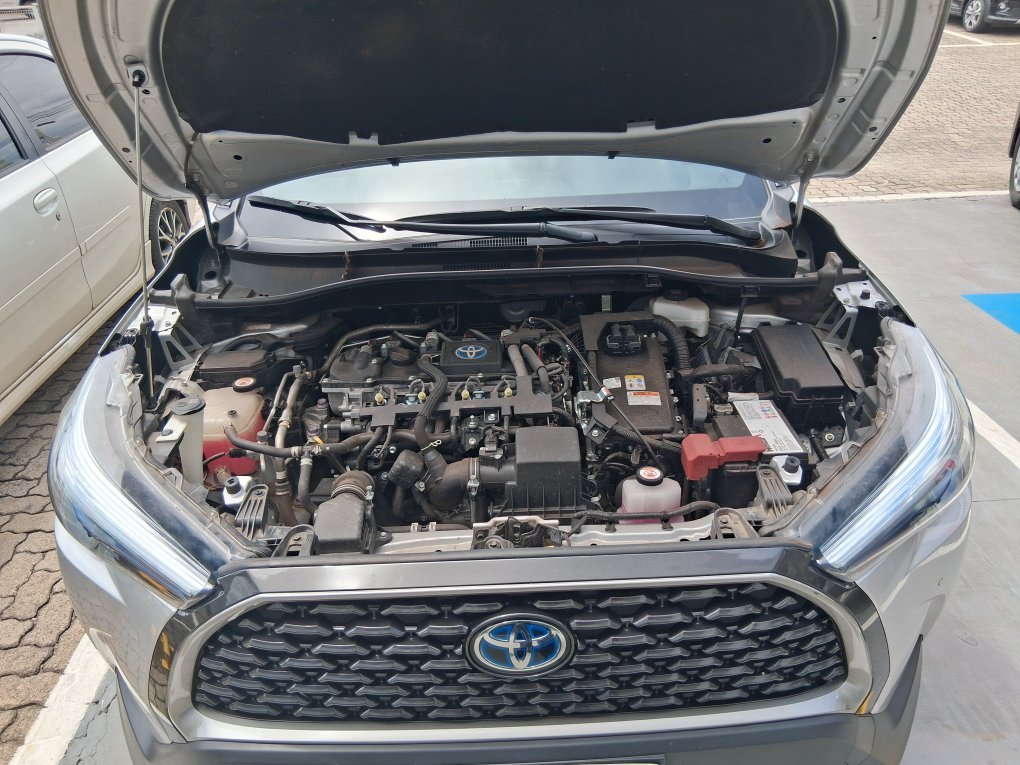 TOYOTA COROLLA CROSS 1.8 VVT-I HYBRID FLEX XRX CVT