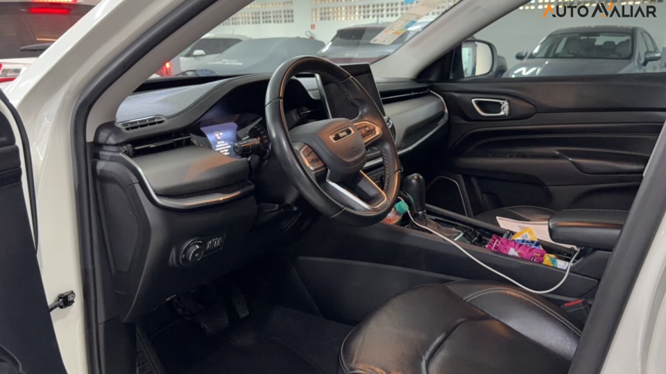 JEEP COMPASS 1.3 T270 TURBO FLEX LONGITUDE AT6