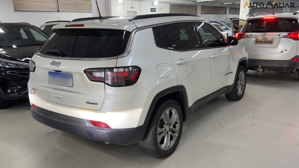 JEEP COMPASS 1.3 T270 TURBO FLEX LONGITUDE AT6