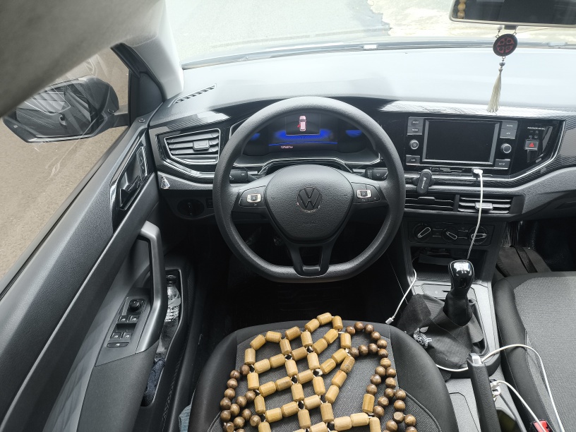 VOLKSWAGEN POLO 1.0 170 TSI MANUAL