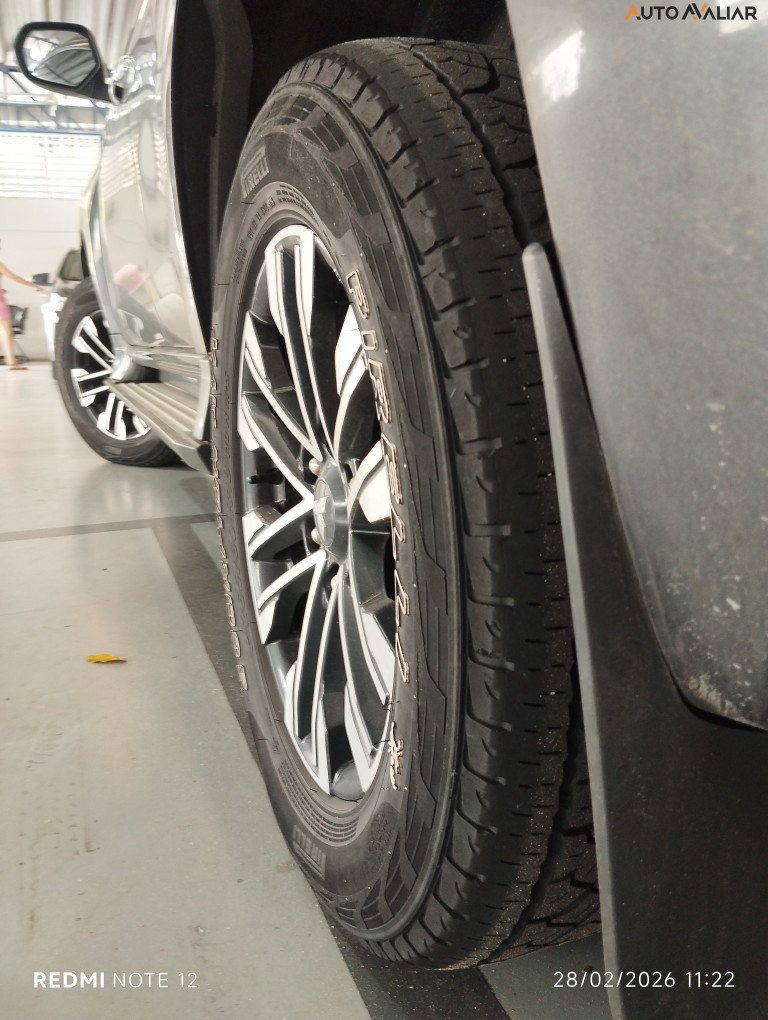 MITSUBISHI PAJERO 2.4 SPORT HPE-S 4X4 DIESEL 4P AUTOM&Aacute;TICO