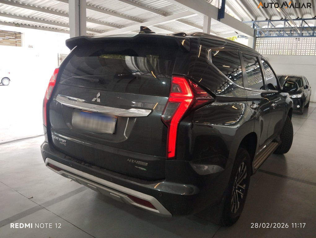 MITSUBISHI PAJERO 2.4 SPORT HPE-S 4X4 DIESEL 4P AUTOM&Aacute;TICO