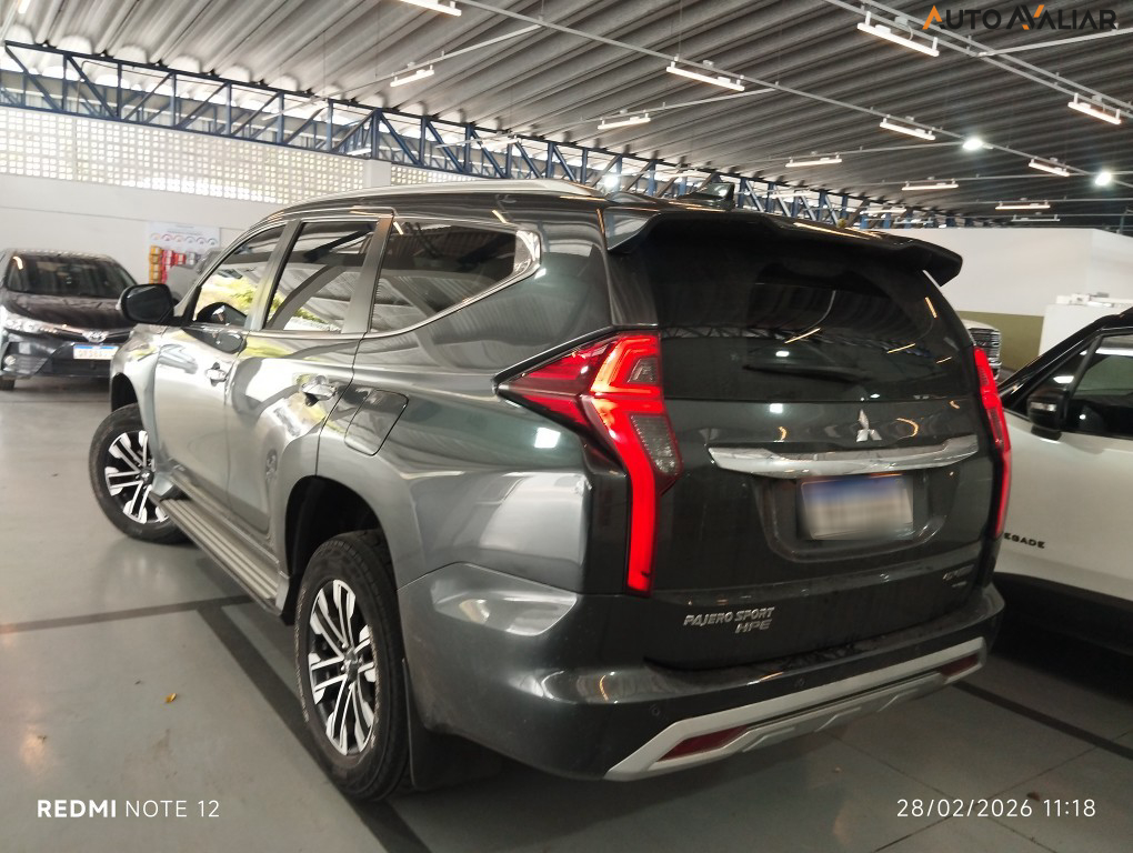 MITSUBISHI PAJERO 2.4 SPORT HPE-S 4X4 DIESEL 4P AUTOM&Aacute;TICO