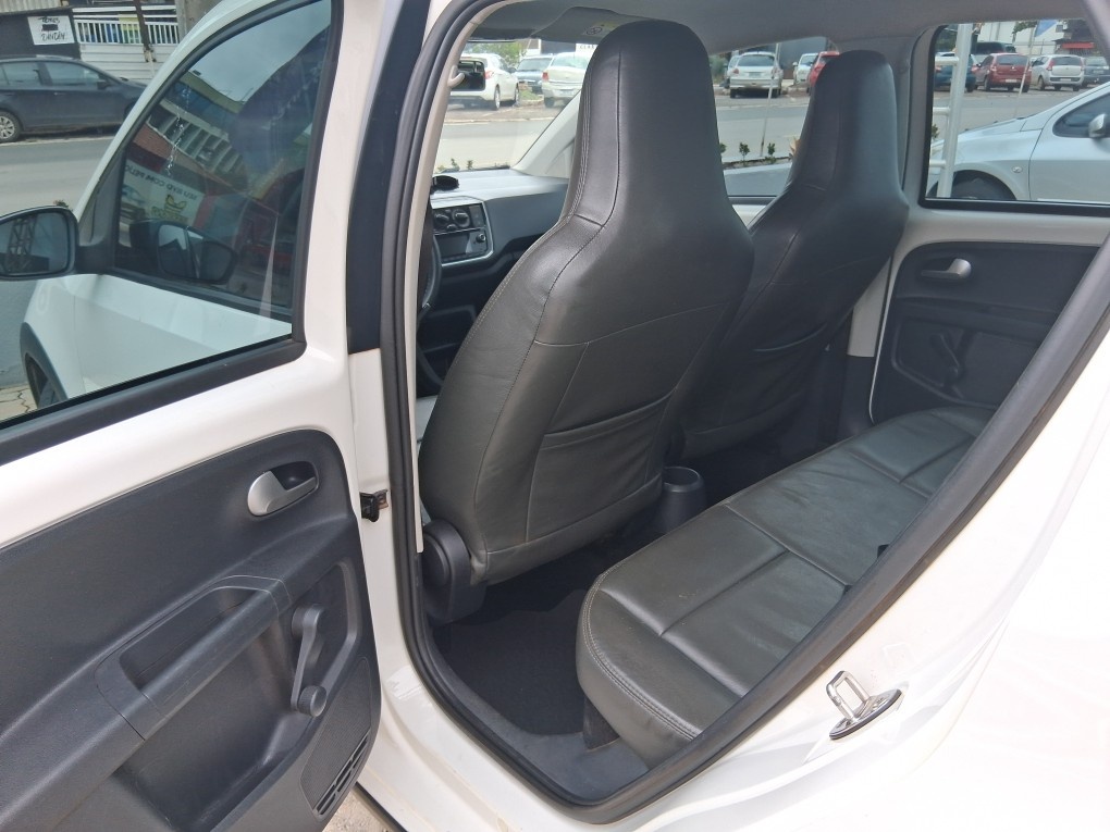 VOLKSWAGEN UP 1.0 170 TSI TOTAL FLEX XTREME 4P MANUAL