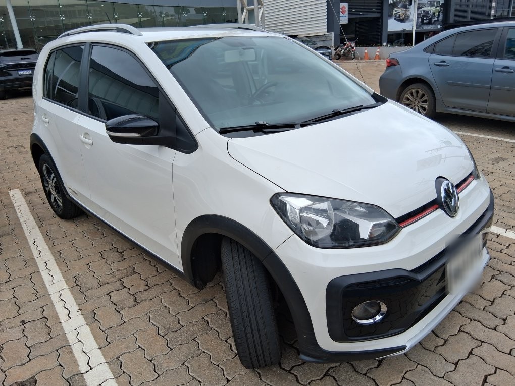 VOLKSWAGEN UP 1.0 170 TSI TOTAL FLEX XTREME 4P MANUAL