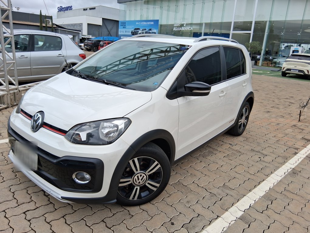 VOLKSWAGEN UP 1.0 170 TSI TOTAL FLEX XTREME 4P MANUAL