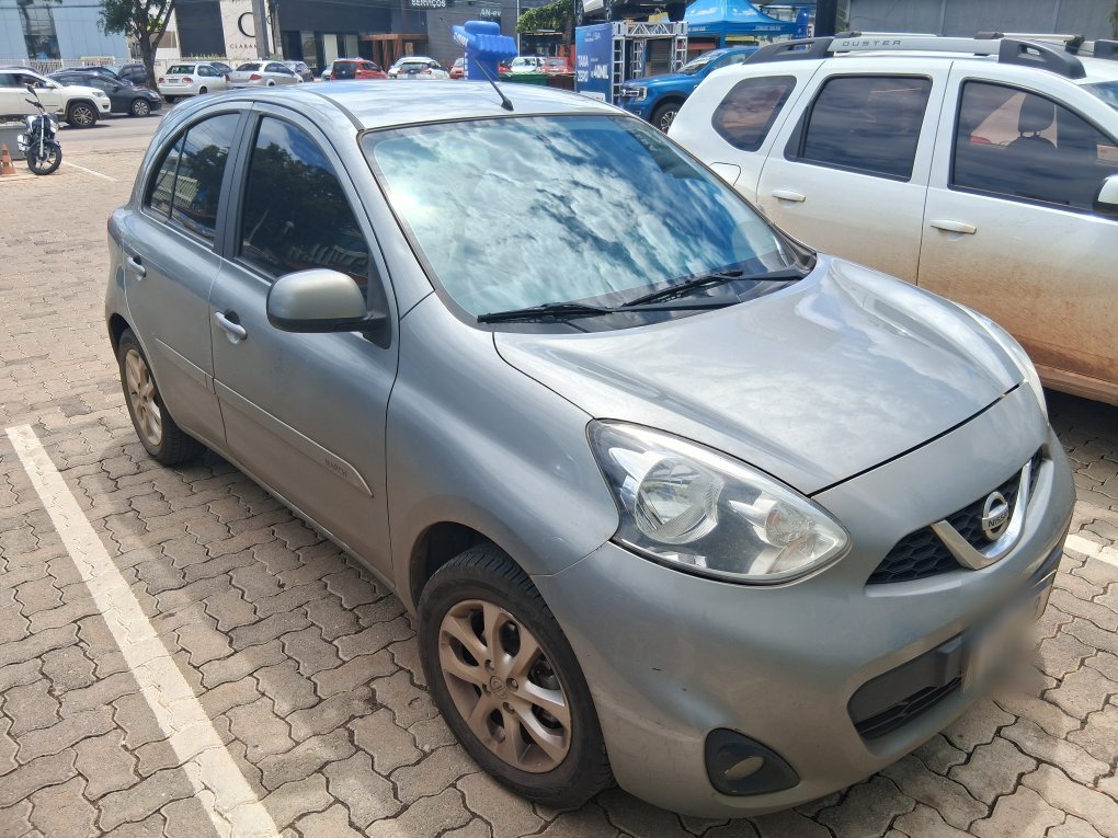 NISSAN MARCH 1.6 SV 16V FLEXSTART 4P XTRONIC