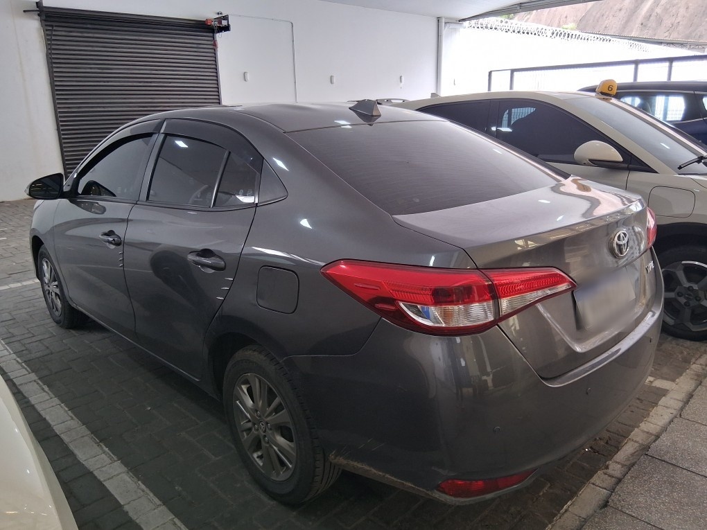 TOYOTA YARIS 1.5 16V FLEX SEDAN XL PLUS CONNECT MULTIDRIVE