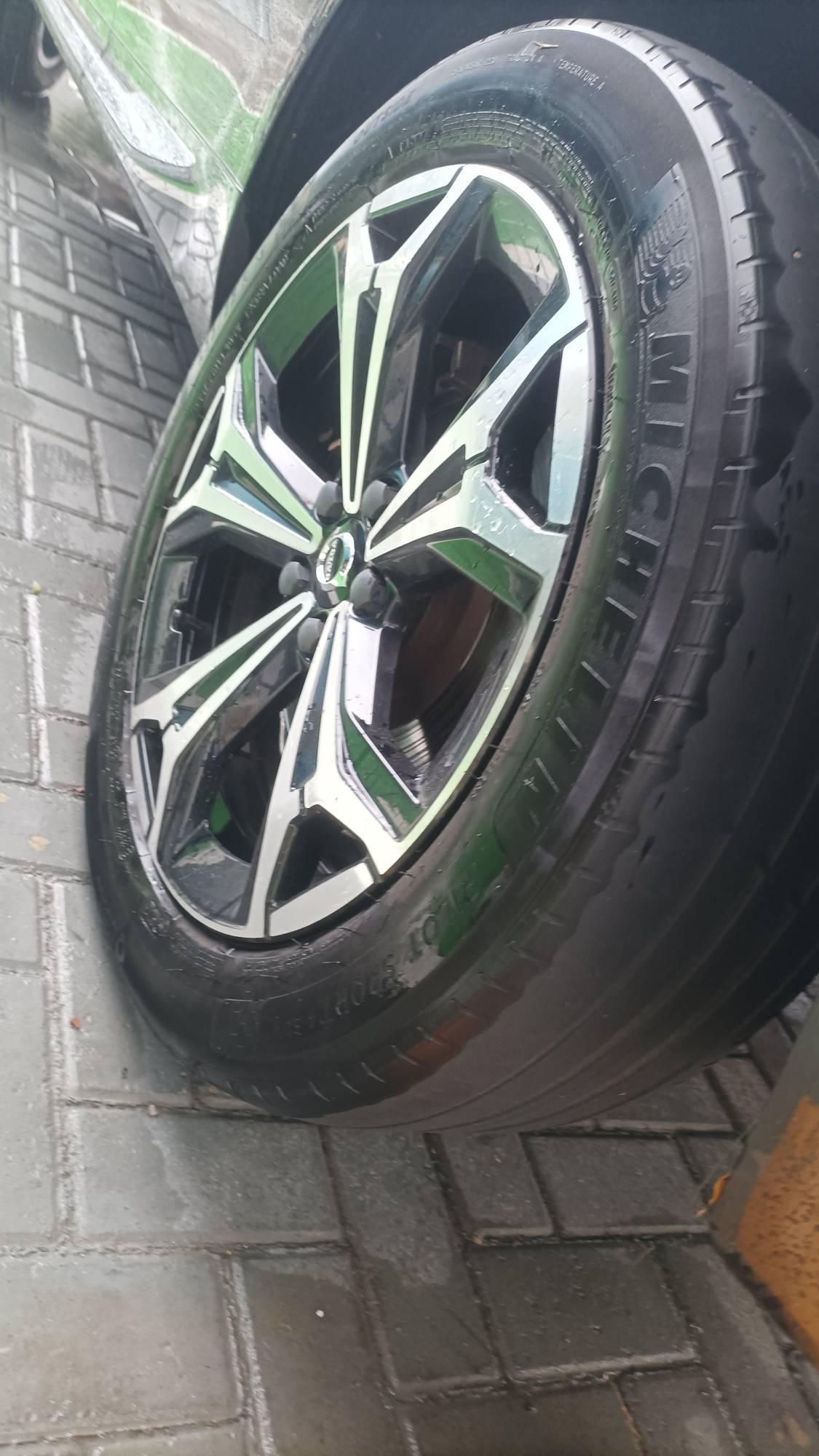 VOLVO XC60 2.0 T8 RECHARGE INSCRIPTION EXPRESSION AWD GEARTRONIC