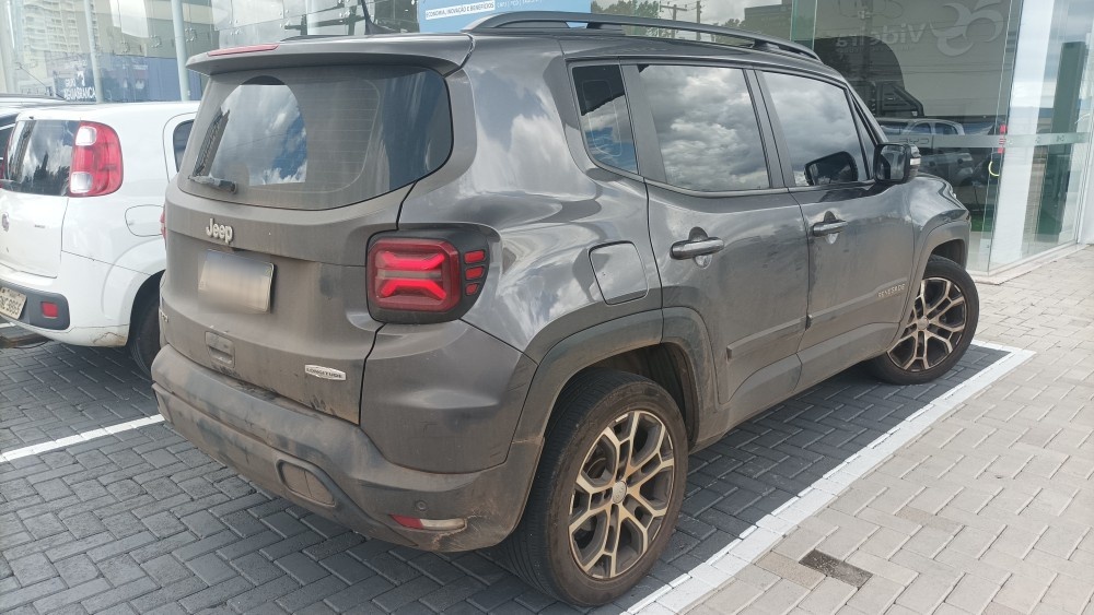 JEEP RENEGADE 1.3 T270 TURBO FLEX LONGITUDE AT6