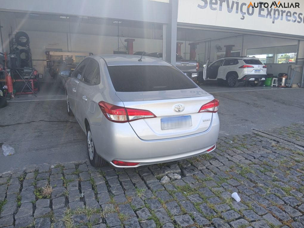 TOYOTA YARIS 1.5 16V FLEX SEDAN XL LIVE MULTIDRIVE