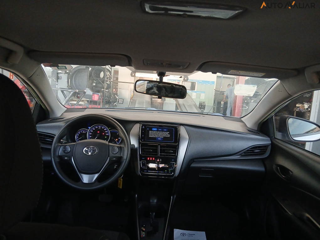 TOYOTA YARIS 1.5 16V FLEX SEDAN XL LIVE MULTIDRIVE