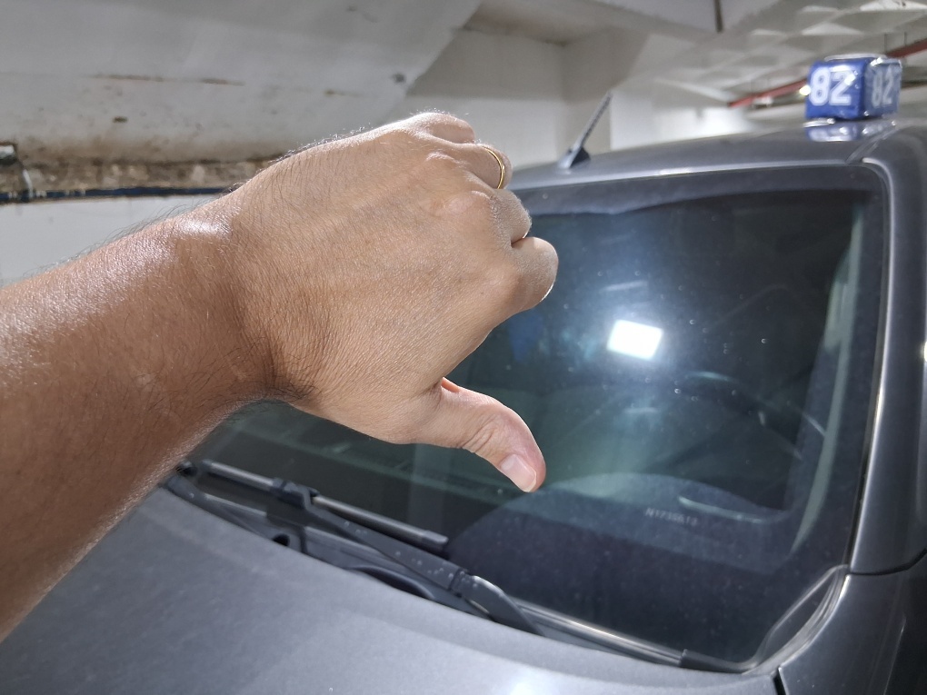 TOYOTA HILUX 2.8 D-4D TURBO DIESEL CD SRX 4X4 AUTOM&Aacute;TICO