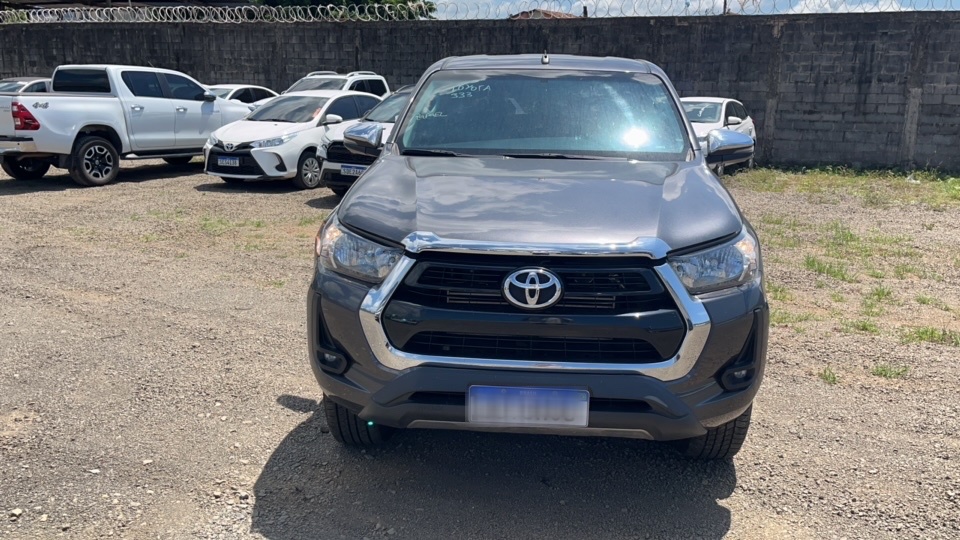 TOYOTA HILUX 2.8 D-4D TURBO DIESEL CD SRV 4X4 AUTOM&Aacute;TICO