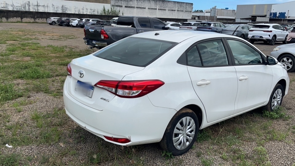 TOYOTA YARIS 1.5 16V FLEX SEDAN XL MULTIDRIVE