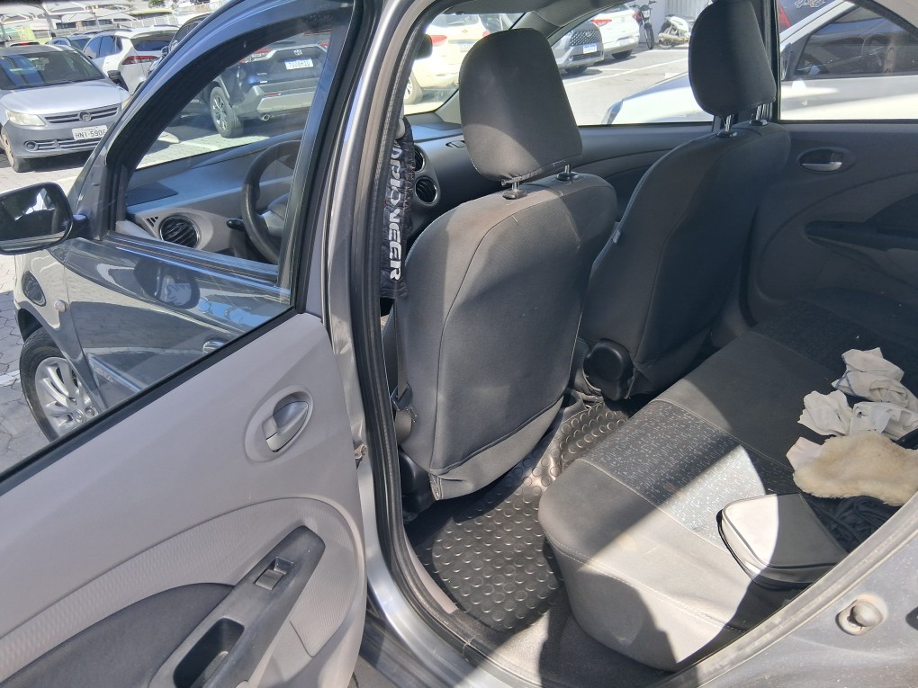 TOYOTA ETIOS 1.5 XLS 16V FLEX 4P MANUAL