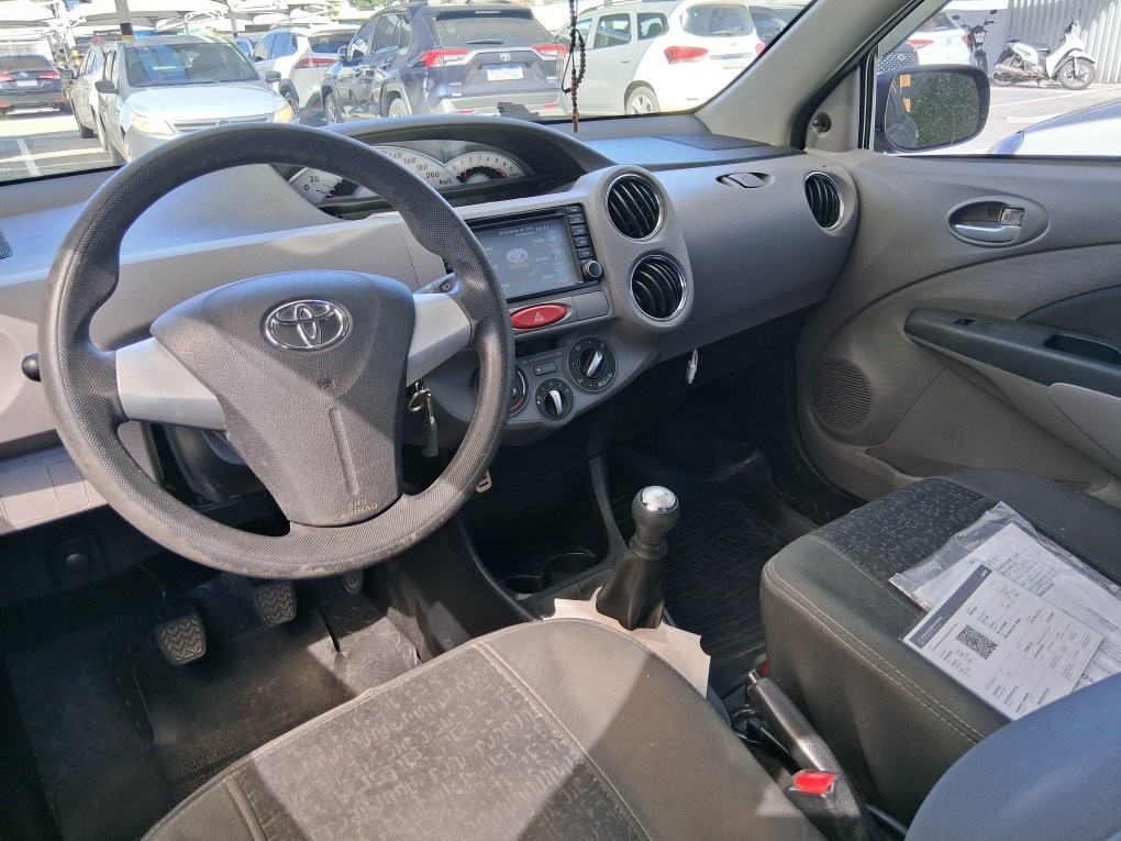 TOYOTA ETIOS 1.5 XLS 16V FLEX 4P MANUAL