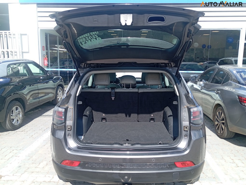 JEEP COMPASS 2.0 TD350 TURBO DIESEL LONGITUDE AT9