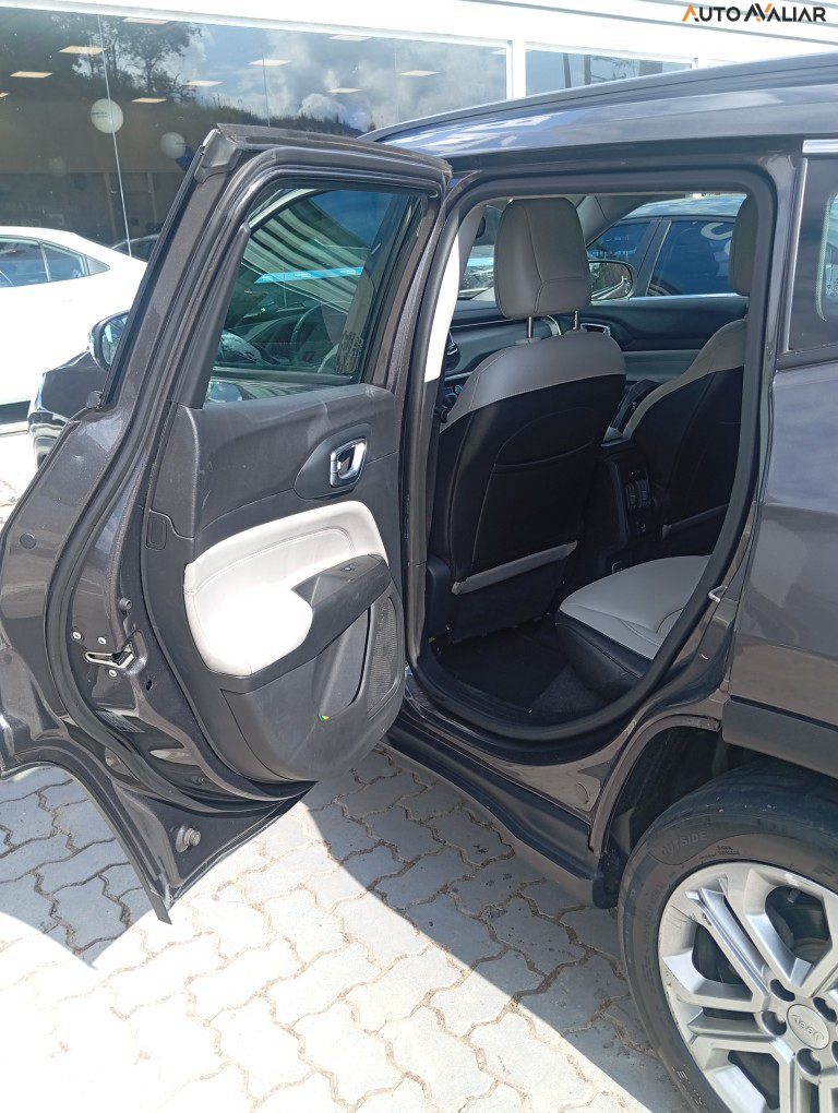JEEP COMPASS 2.0 TD350 TURBO DIESEL LONGITUDE AT9