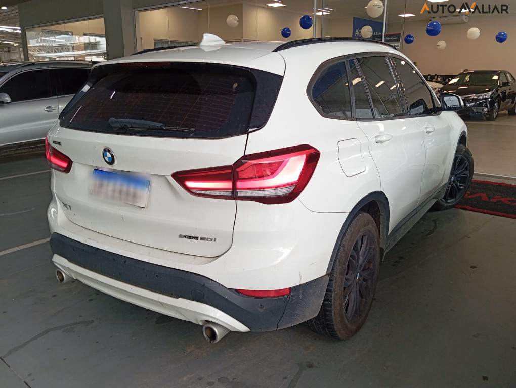 BMW X1 2.0 16V TURBO ACTIVEFLEX SDRIVE20I 4P AUTOMATICO