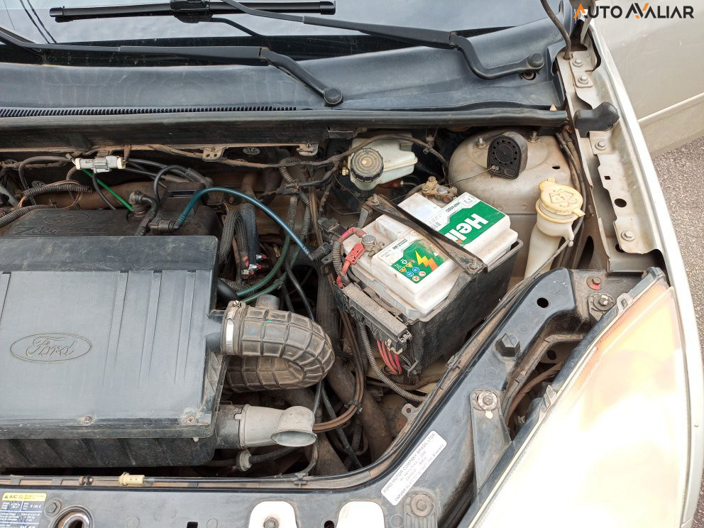 FORD FIESTA 1.0 MPI HATCH 8V FLEX 4P MANUAL