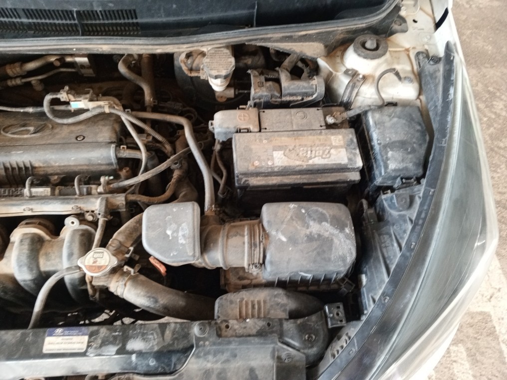 HYUNDAI HB20S 1.6 COMFORT PLUS 16V FLEX 4P AUTOMATICO