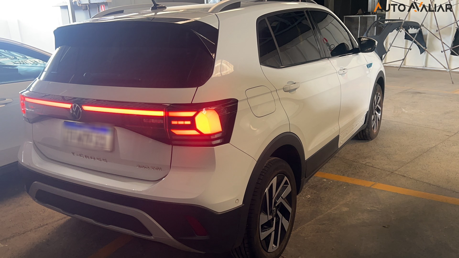 VOLKSWAGEN T-CROSS 1.4 250 TSI TOTAL FLEX HIGHLINE AUTOM&Aacute;TICO