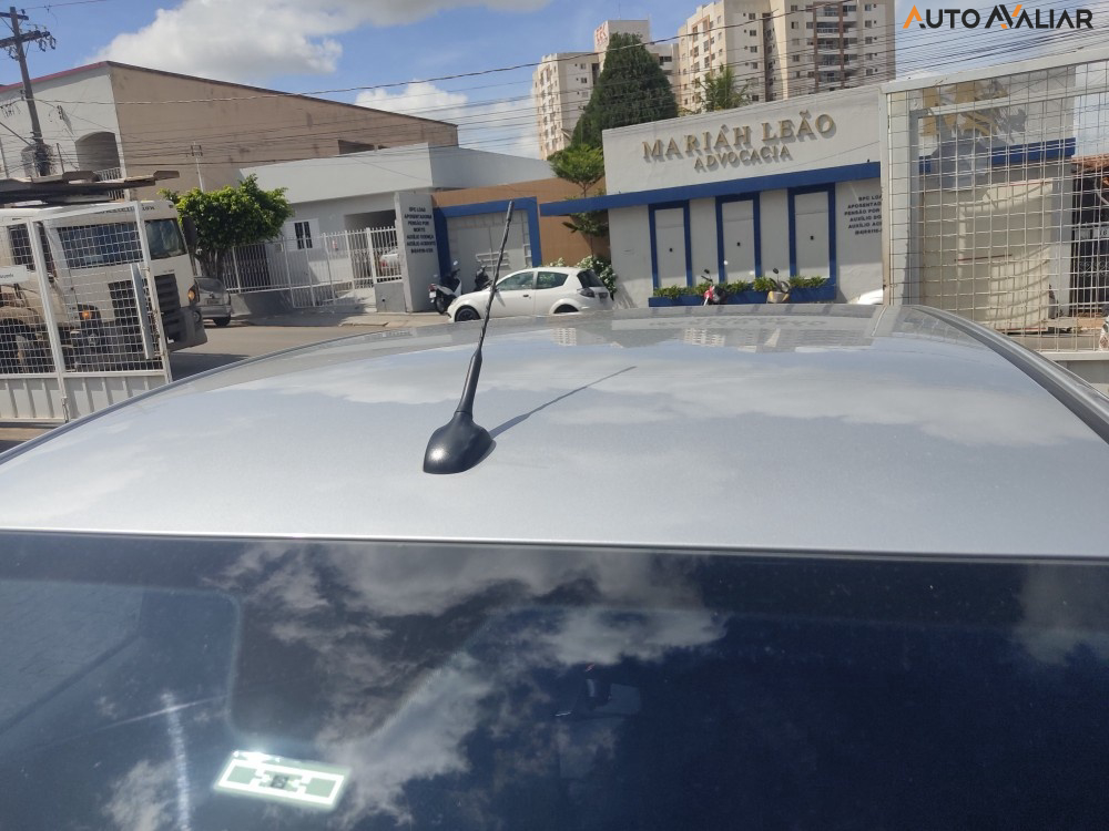 CHEVROLET ONIX 1.0 MPFI LT 8V FLEX 4P MANUAL