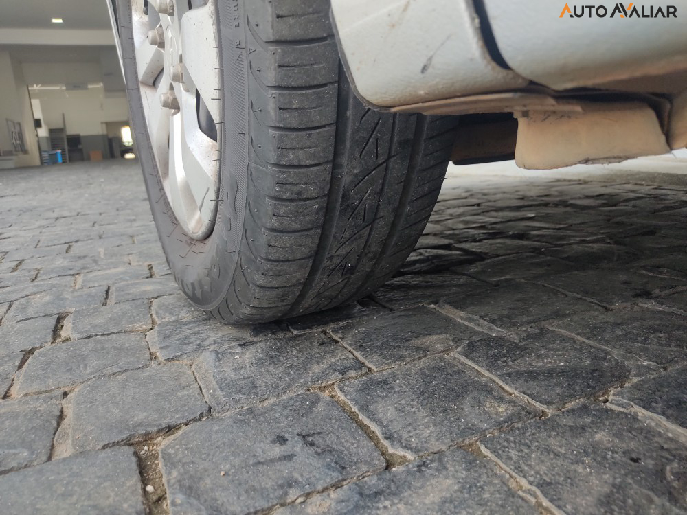 CHEVROLET ONIX 1.0 MPFI LT 8V FLEX 4P MANUAL