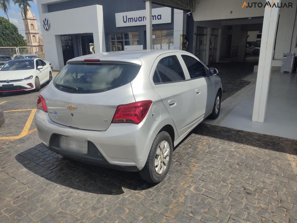 CHEVROLET ONIX 1.0 MPFI LT 8V FLEX 4P MANUAL
