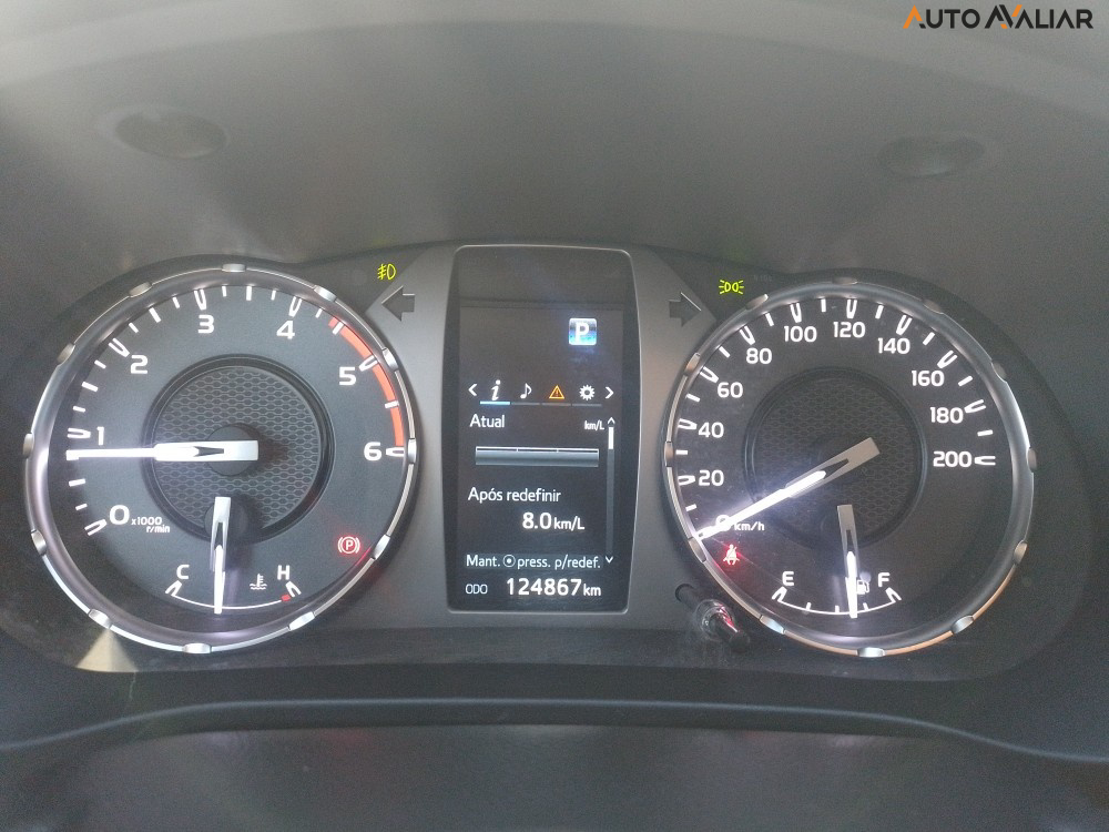 TOYOTA HILUX 2.8 D-4D TURBO DIESEL CD SR 4X4 AUTOM&Aacute;TICO