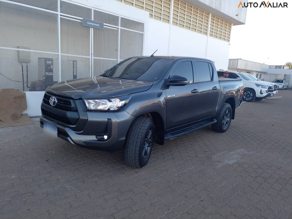TOYOTA HILUX 2.8 D-4D TURBO DIESEL CD SR 4X4 AUTOMÁTICO