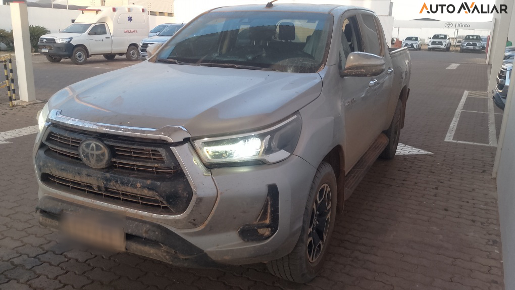 TOYOTA HILUX 2.8 D-4D TURBO DIESEL CD SRX 4X4 AUTOM&Aacute;TICO