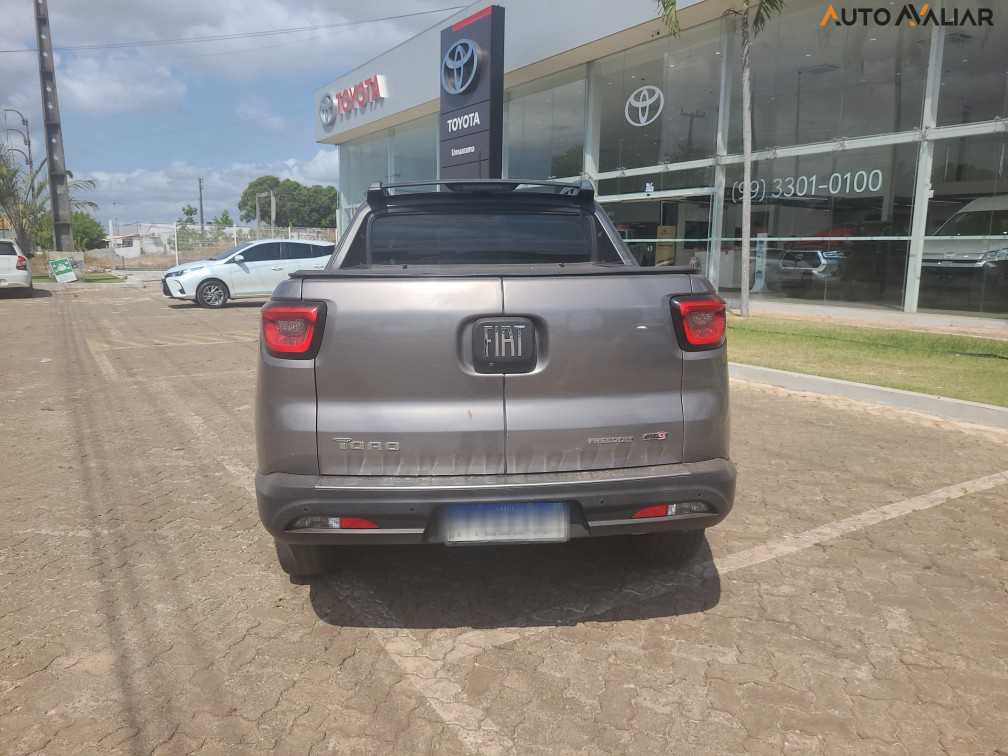 FIAT TORO 2.0 16V TURBO DIESEL FREEDOM 4WD AT9