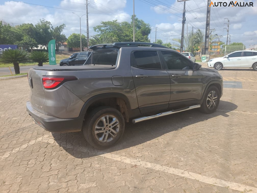 FIAT TORO 2.0 16V TURBO DIESEL FREEDOM 4WD AT9